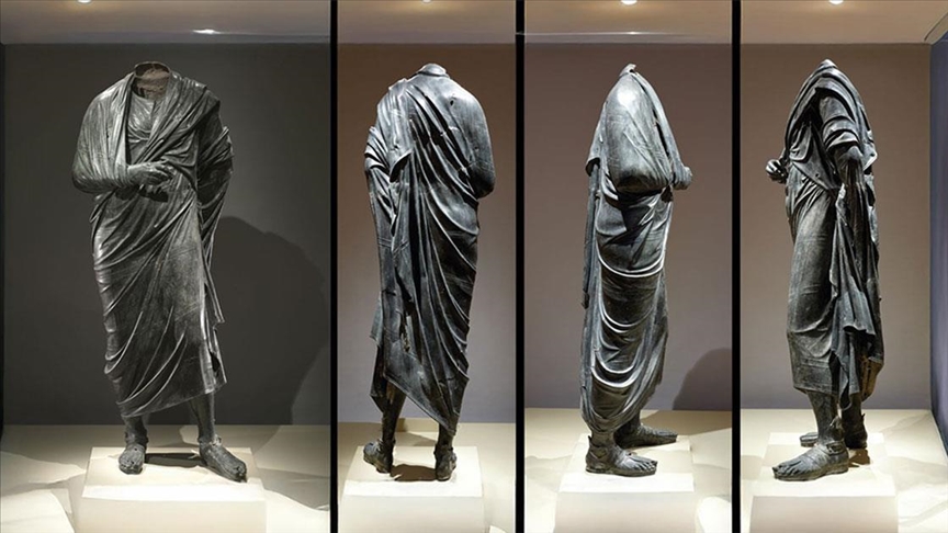 After over 50 years away, looted statue of Roman Emperor Marcus Aurelius back home in Türkiye