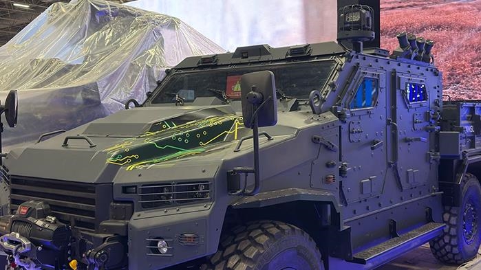 "نورول" التركية تعرض مدرعتها الكهربائية في "آيدف 2025"