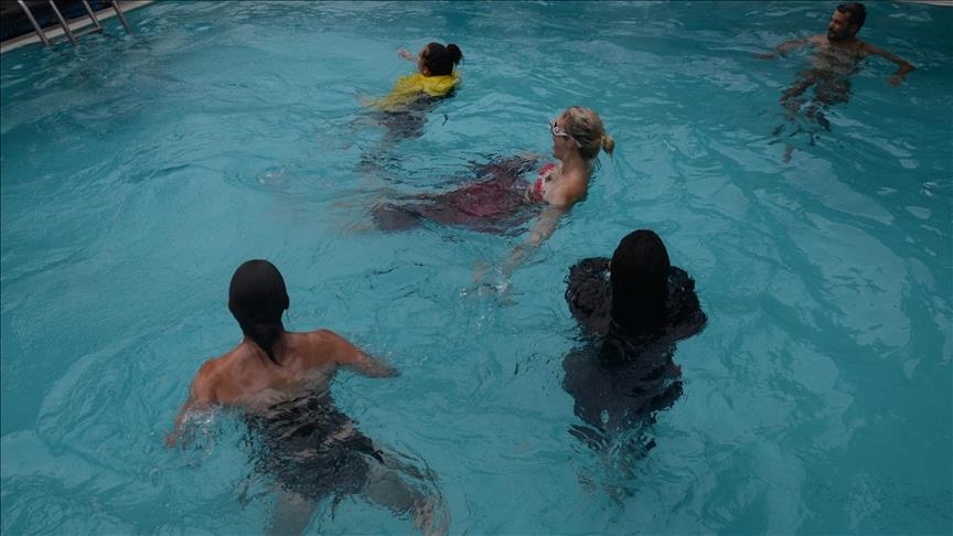 Francuski sud suspendovao lokalnu zabranu nošenja burkinija na plažama 