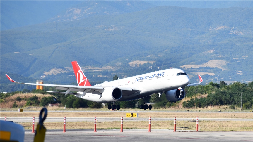 Turkish Airlines për herë të parë ateron në Aeroportin Ndërkombëtar të Shkupit me avionin Airbus A350