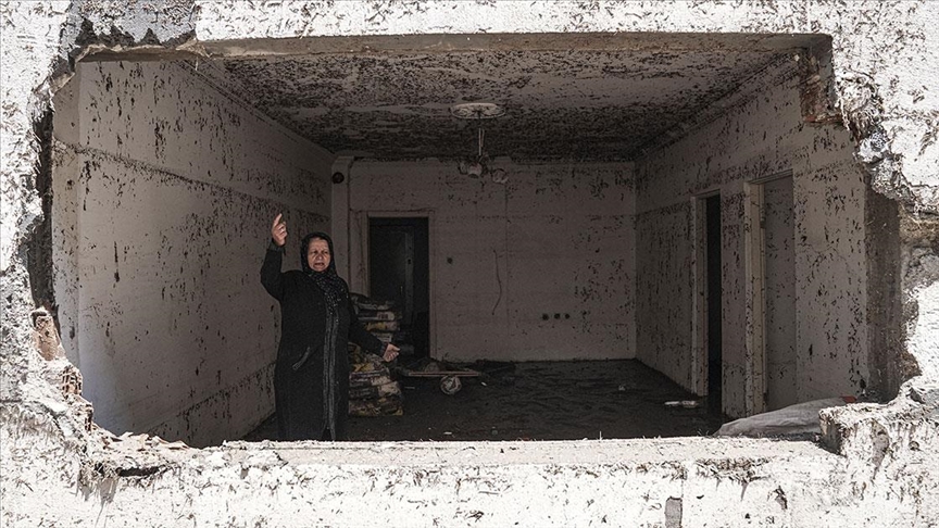 Düğün hazırlığı yapan çocuklar su baskınına yakalandı