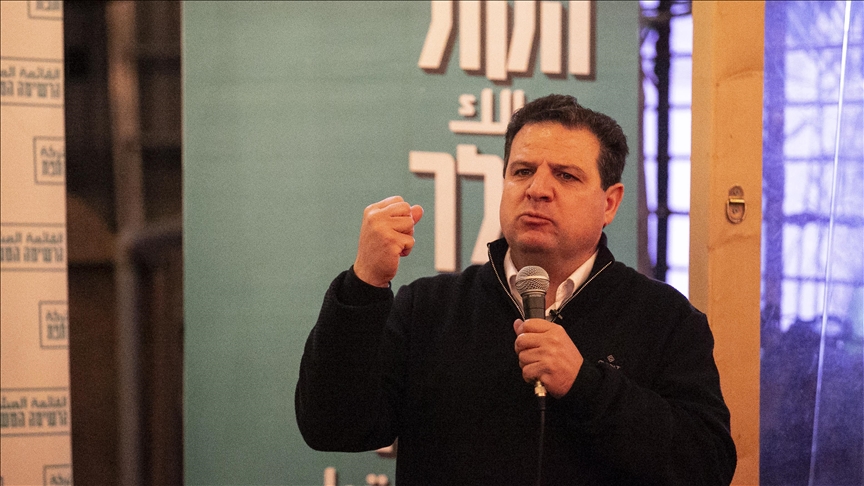 Far-right Israelis assault Arab lawmaker Ayman Odeh near Tel Aviv