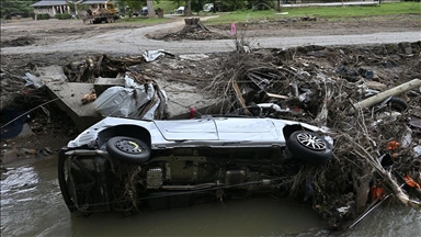 Millions under flood alerts, heat warnings across US, reports say