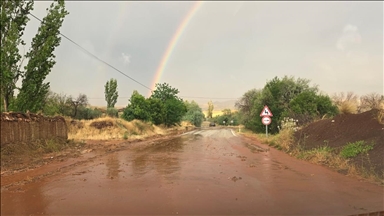 Çorum'da sağanak nedeniyle dereler taştı