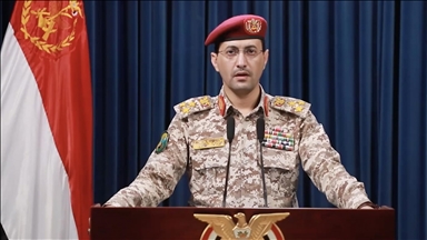 "الحوثي" تعلن استهداف مطار بن غوريون الإسرائيلي بصاروخ باليستي