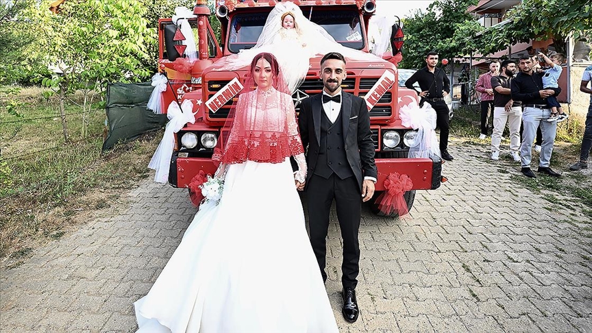Düzceli kamyon sürücüsü, ekmek teknesini gelin arabası yaptı