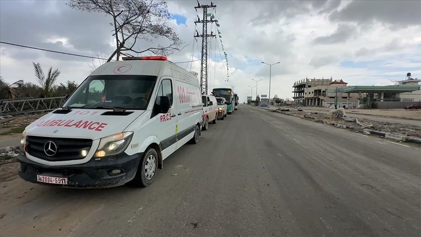 Ambulances sound sirens across Gaza as Palestinians starve under Israeli siege