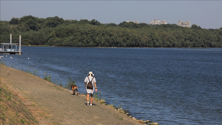 Serbia issues red alert due to extreme heat