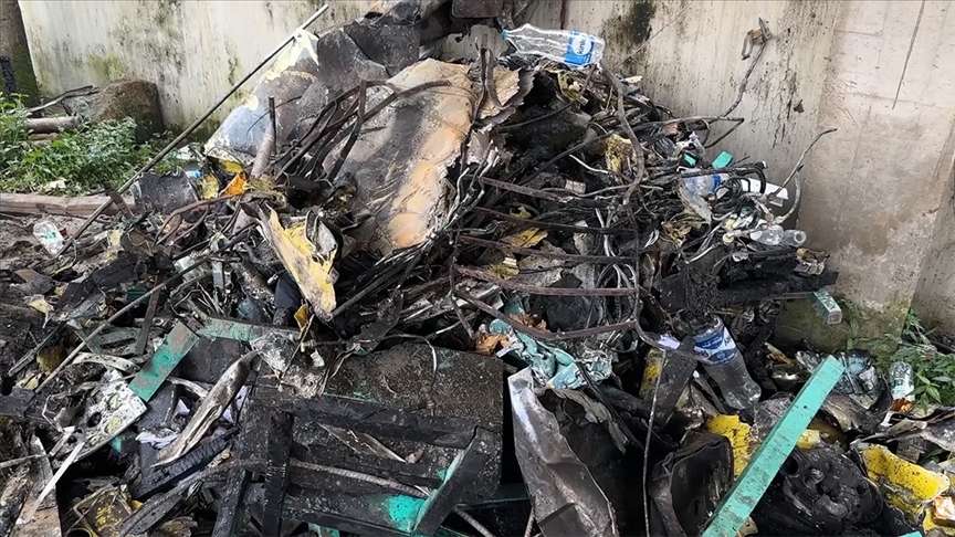 Bangladeş'te askeri eğitim uçağının okul kampüsüne düşmesi sonucu 20 kişi öldü