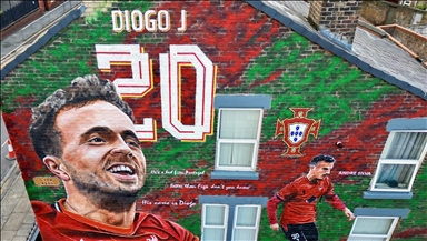 Liverpooli nderon Diogo Jotan me mural pranë stadiumit Anfield