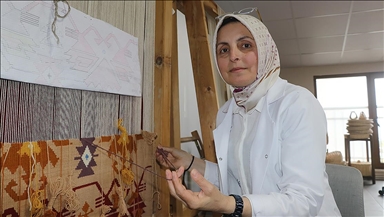 Geçmişin izinden giden kadın geleceğini 47 yaşında sanatla kurdu 