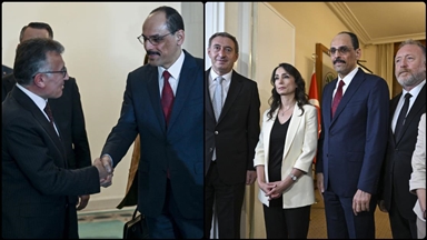 MİT Başkanı Kalın, AK Parti ve DEM Parti TBMM Gruplarını ziyaret etti