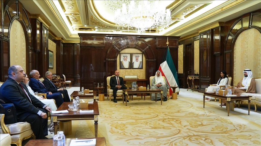 مصر تبحث مع الكويت تفعيل تحويل وديعتها إلى استثمارات