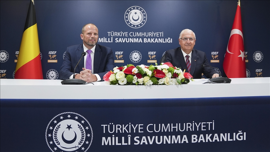 Turkish defense minister meets Belgian counterpart at IDEF 2025