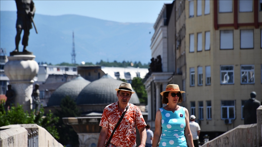 Heat wave fuels wildfires across Balkans