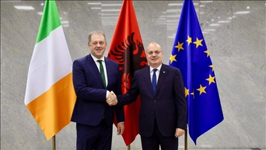 Hasani: Vlerësojmë mbështetjen me vizion të Irlandës për zgjerimin e BE-së   