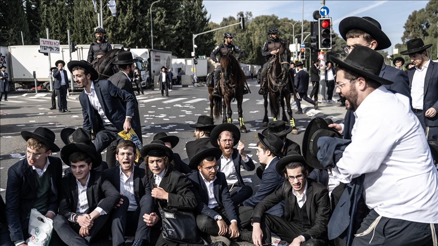 Hundreds of ultra-orthodox Jews protest in Tel Aviv over arrest of army draft evaders