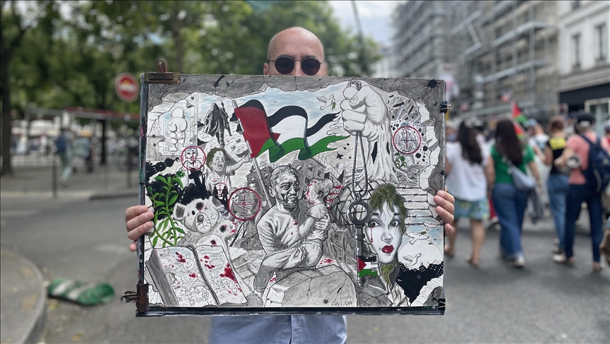 Using his brush, Algerian artist makes Gaza’s lost faces visible again