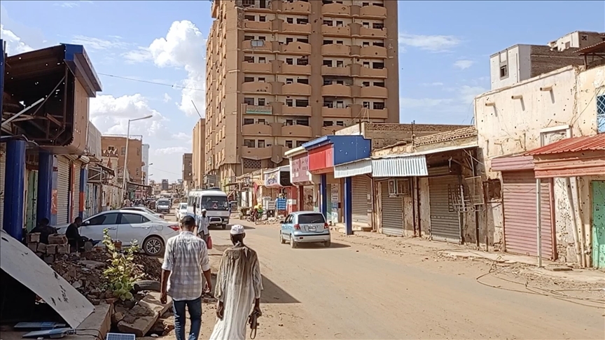 بعد تحرير الخرطوم.. سوق أم درمان العريق يستعيد حيويته (تقرير)