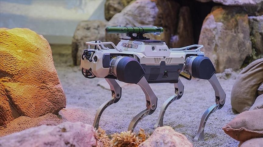 BİTES на IDEF 2025 представляет свои решения для различных сценариев использования собак-роботов