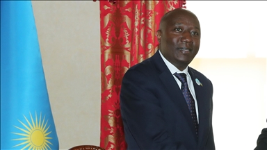 Rwanda’s president sacks prime minister