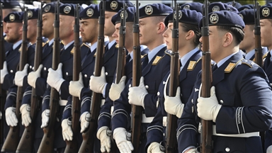 INTERVIEW – Germany’s lofty military ambitions face staffing and spending hurdles: Expert