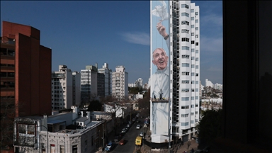 Argentinski umjetnik napravio najveći spomenik papi Franji na svijetu u La Plati