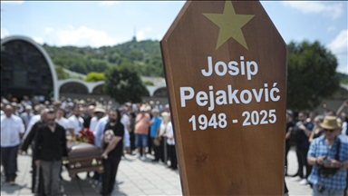 Stotine građana na ispraćaju glumca Josipa Pejakovića u Sarajevu