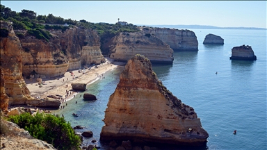 Plaža Marinha je jedna od najljepših u Portugalu