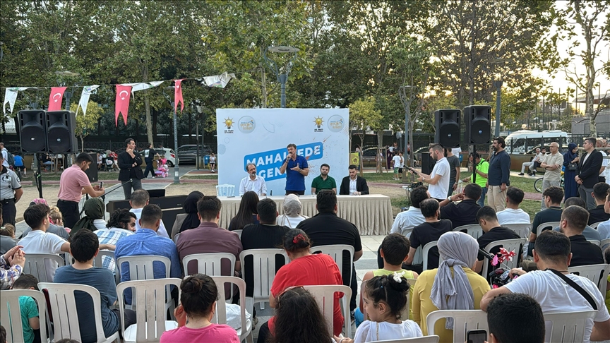 AK Parti Gençlik Kollarından İstanbul'da "Mahallede Genç İz" programı