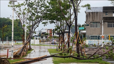 Schools closed, flights canceled across Philippines amid heavy rains, typhoon