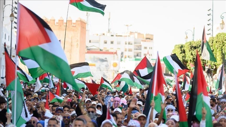 آلاف المغاربة والموريتانيين يطالبون بوقف التجويع الإسرائيلي لغزة