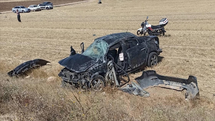 Yenifakılı Belediye Başkanı Musa Sarıaslan trafik kazasında hayatını kaybetti
