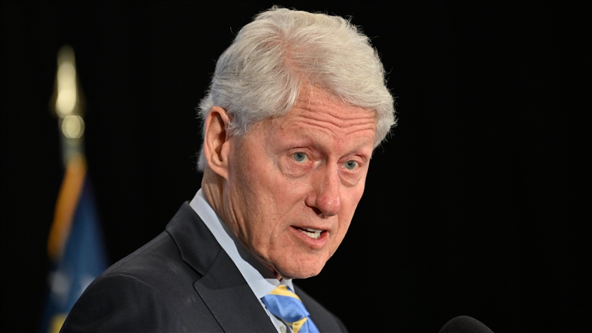 Epstein için hazırlanan doğum günü defterinde eski Başkan Clinton'ın da mesajı yer alıyor