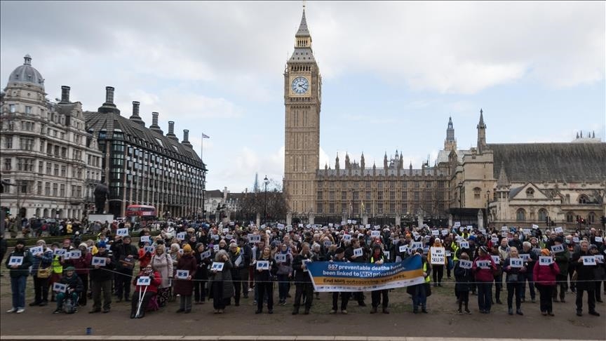 Doctors begin 5-day strike across England over pay dispute