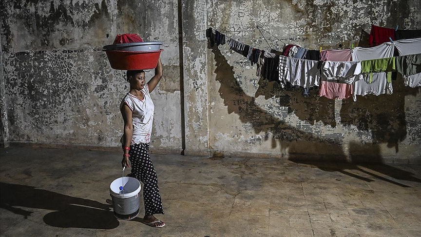 Afrikalı kadınlar ırkçılık ve ayrımcılıkla karşı karşıya