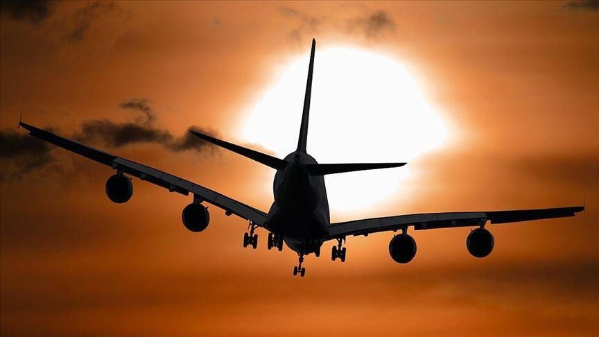 Пассажирский Boeing в РФ вернулся в аэропорт вылета из-за возможной разгерметизации