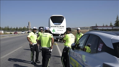 Li Enqereyê di qezaya trafîkê da 2 kes mirin û kesek jî birîndar bû