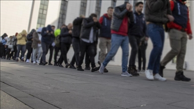 Başkentte son bir haftada çeşitli suçlardan aranan 844 kişi yakalandı