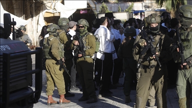 إصابة طفل فلسطيني برصاص مستوطنين إسرائيليين وسط الضفة