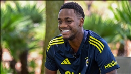 Fenerbahçe'nin yeni transferi Jhon Duran: Galatasaray'a gol atıp gerçek bir Fenerbahçeli olmak istiyorum