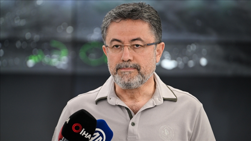 Bakan Yumaklı: 28'i ormanlık, 48'i kırsal alanda olmak üzere 76 yangınla mücadele ettik