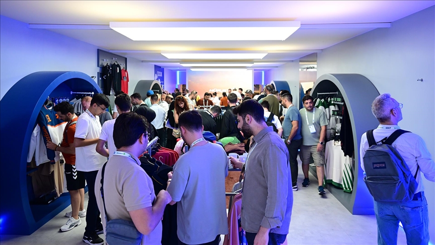 Vakıf Mağaza, geniş ürün yelpazesiyle IDEF 2025'te kapılarını açtı