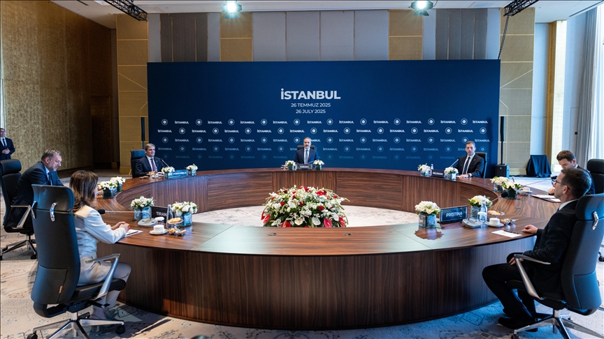 Ministri Fidan pret në seancën inauguruese të Platformës së Paqes në Ballkan homologët e tij nga Ballkani