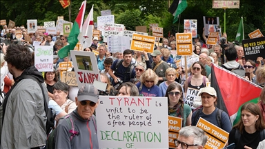 Trump'ın İskoçya ziyaretini protesto eden göstericiler Gazze'deki insani krize dikkati çekti