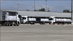 Gaza hunger deepens as 6,000 aid trucks await entry: UN agency for Palestinian refugees