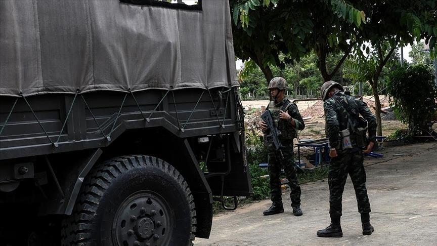 Les tirs d’artillerie thaïlandais et cambodgiens se poursuivent malgré l’appel de Trump à un cessez-le-feu