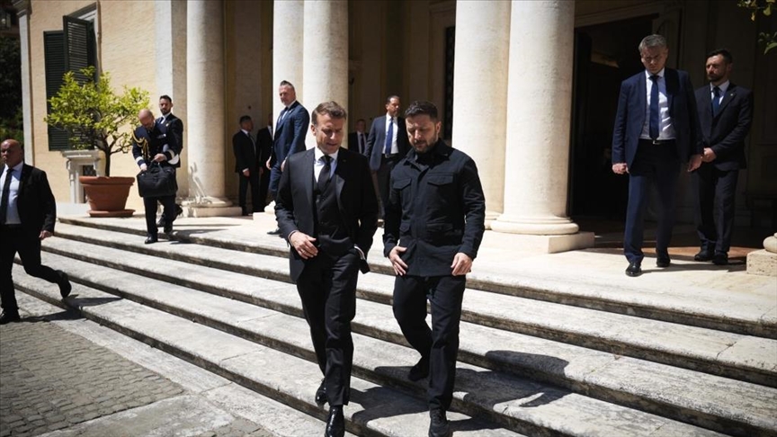 Zelenskyy, Macron discuss Kyiv's defense needs, await Russia’s response on peace summit