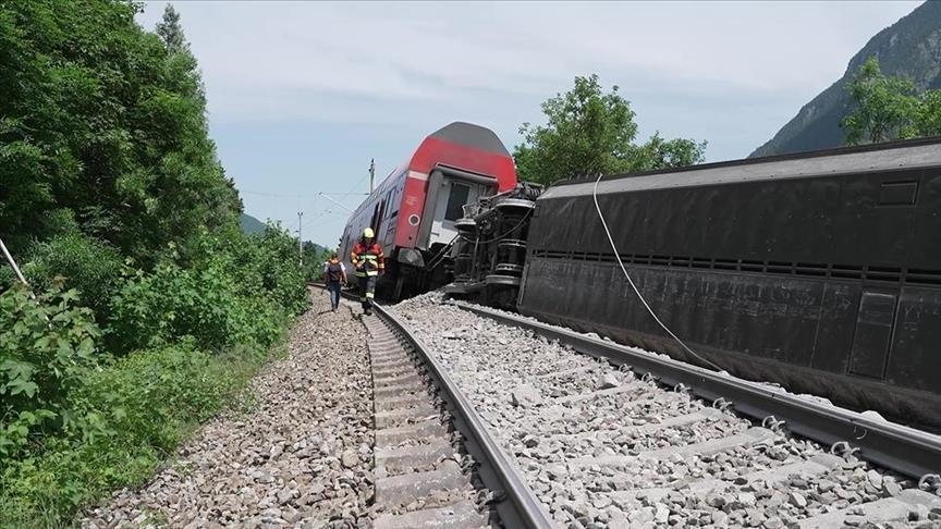 Several people killed, injured as train derails in southern Germany