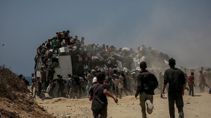 حكومة غزة: إسرائيل أدخلت 87 شاحنة مساعدات وأشرفت على سرقتها